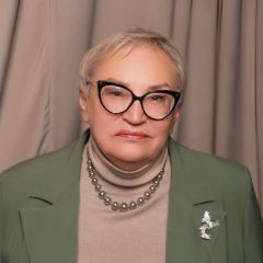 Николаева Лариса